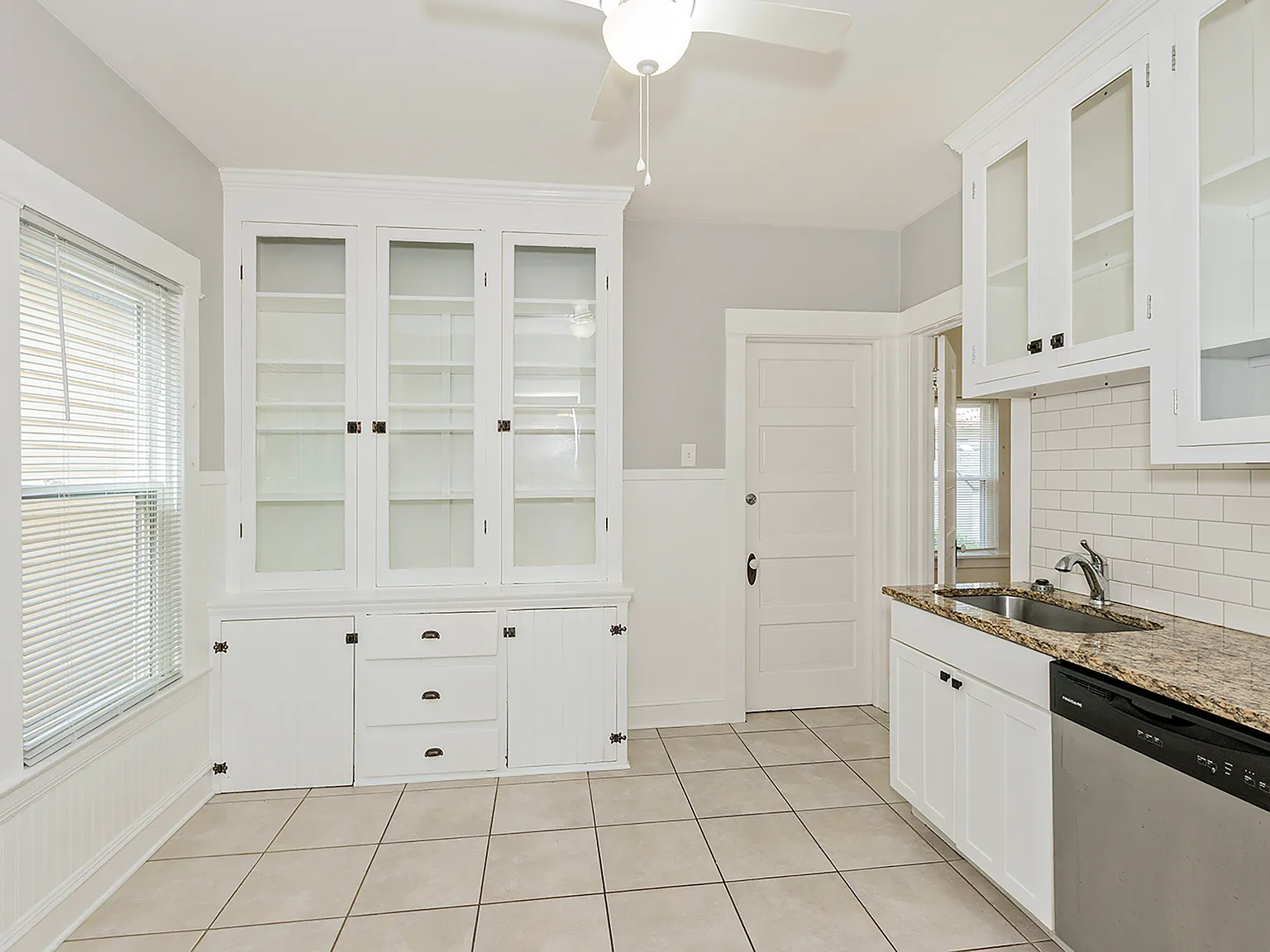 2 bed, $1,700 — Photo 4
