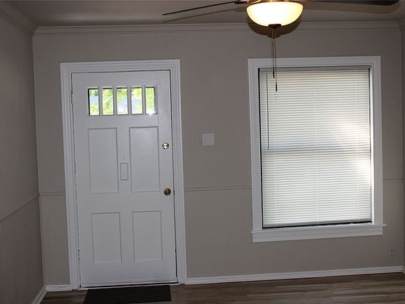 3rd image of 3105 McKenzie Ave