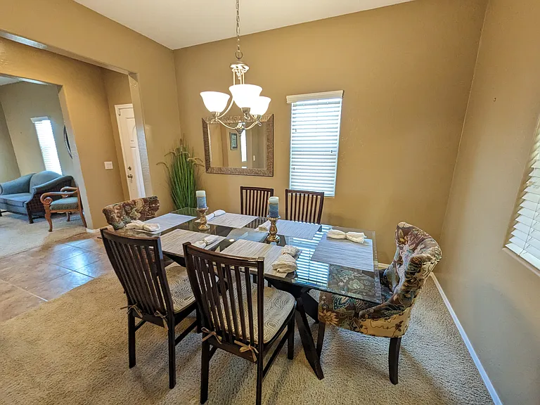 4721 E Redfield Rd — Photo 6