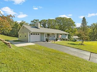 4309 Cresthill Dr, Roanoke, VA 24018