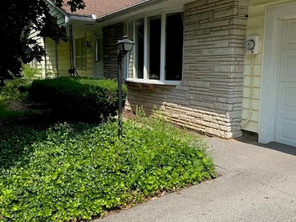 25 Orchard St, Holley, NY 14470