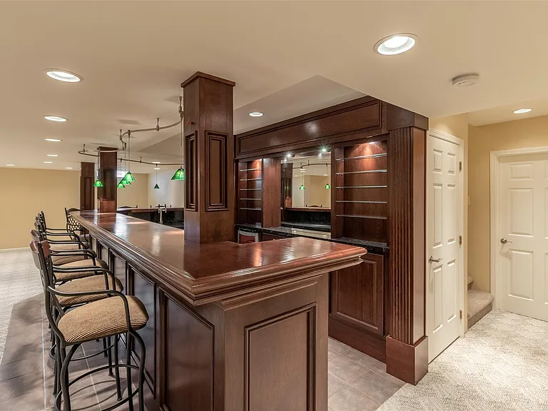 24084 Westmont Dr — Photo 33