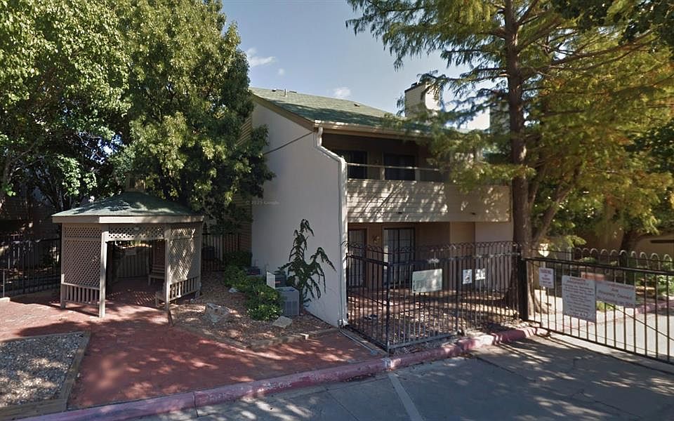 1st image of 11140 Stratford Dr Unit 511/513