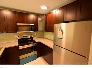 482 NW 165 Street Rd #A-303, Miami, FL 33169