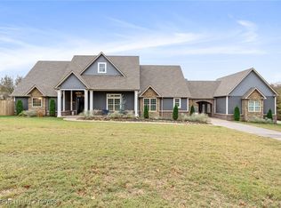 1732 N Mountain Grove Rd, Alma, AR 72921