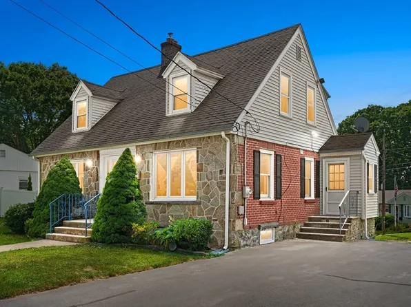34 Worthington Ave, Shrewsbury, MA 01545