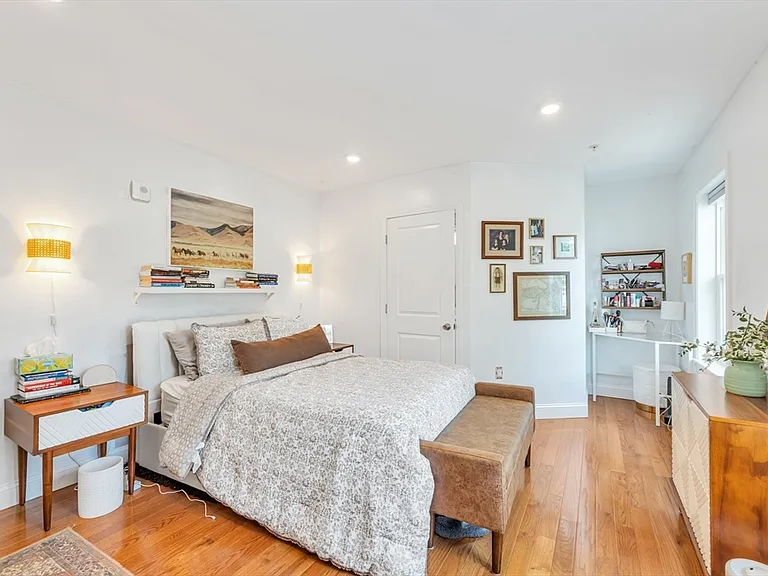 28 Baltimore St #5 — Photo 18