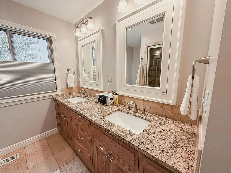 8702 W Stanford Ave — Photo 27