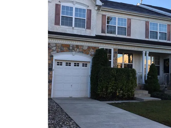 5 Carter Ln, Marlton, NJ 08053