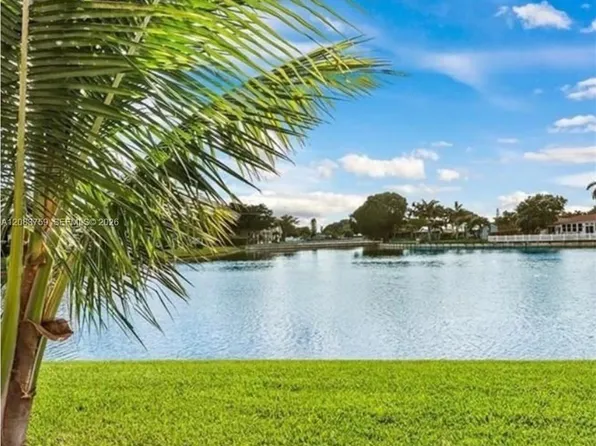 9652 W McNab Rd #104, Tamarac, FL 33321