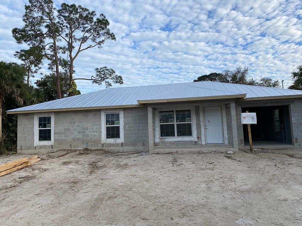 2nd image of 5120 Sanibel Ave