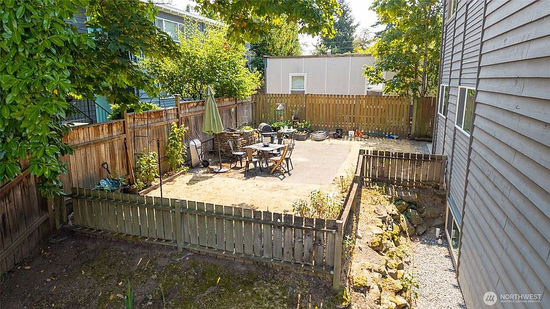 5th image of 2108 NE 85th Street