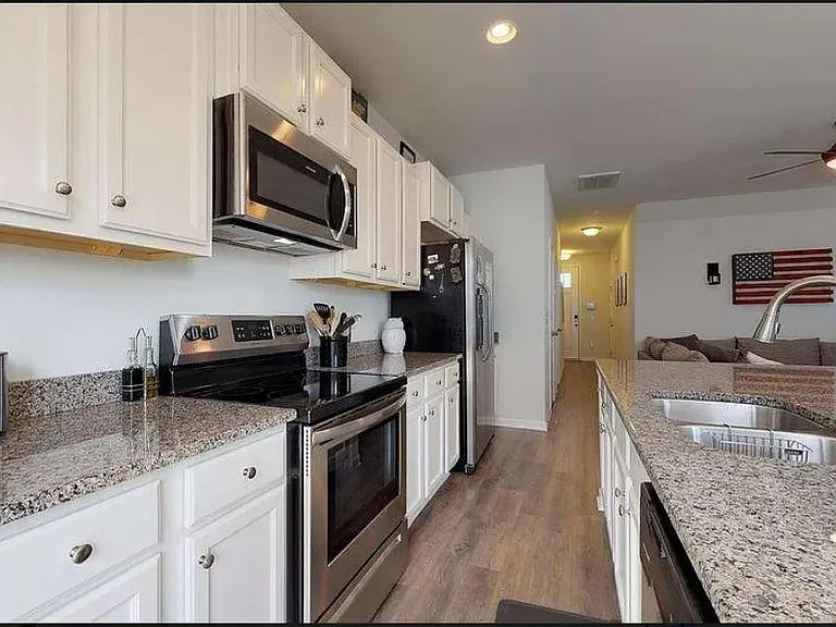 7309 Chipley Dr — Photo 3