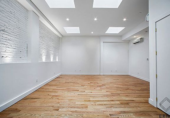 5th image of 99 Varet St #1I