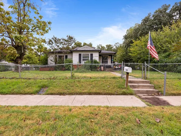 1626 W 3rd St, Irving, TX 75060