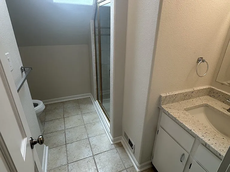 1752 S Clarkson St — Photo 10