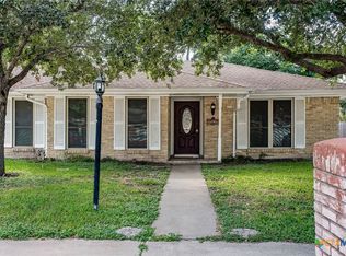 1507 Plantation Rd, Victoria, TX 77904