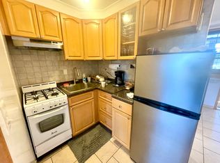 30-92 14th St #4B, Astoria, NY 11102