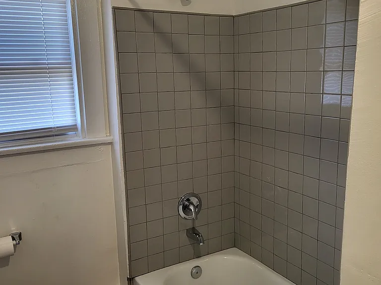 1510 Chapel St #1/2 — Photo 10
