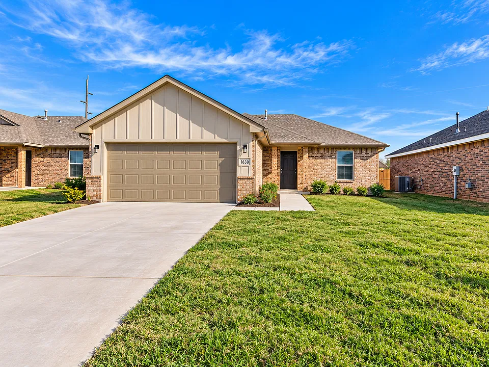 1630 Highland Loop