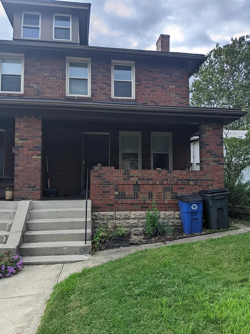 127 Elizabeth Ave photo 1