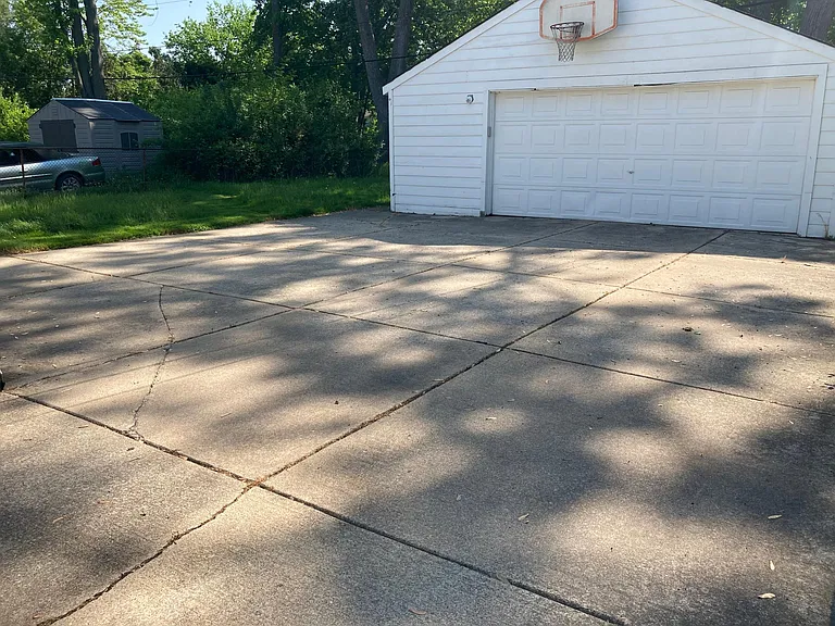 28480 Stuart Ave — Photo 5