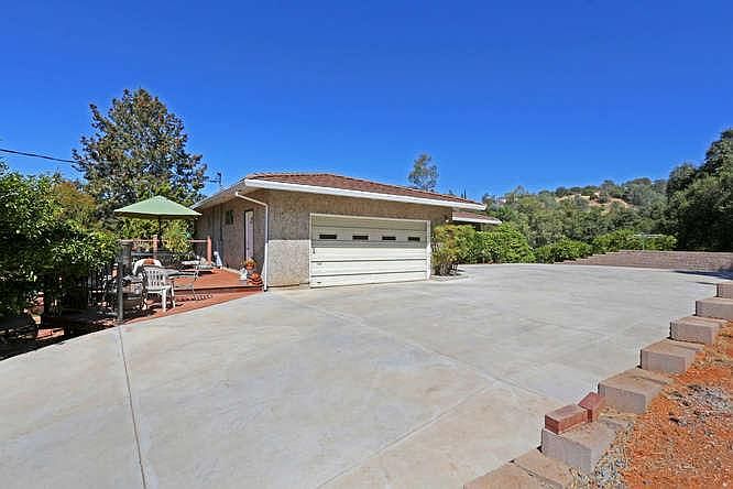 1st image of 6813 Couey Ln