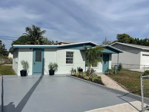 1146 W 24th St, Riviera Beach, FL 33404