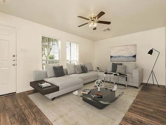 2nd image of 5089 Akumal Calle