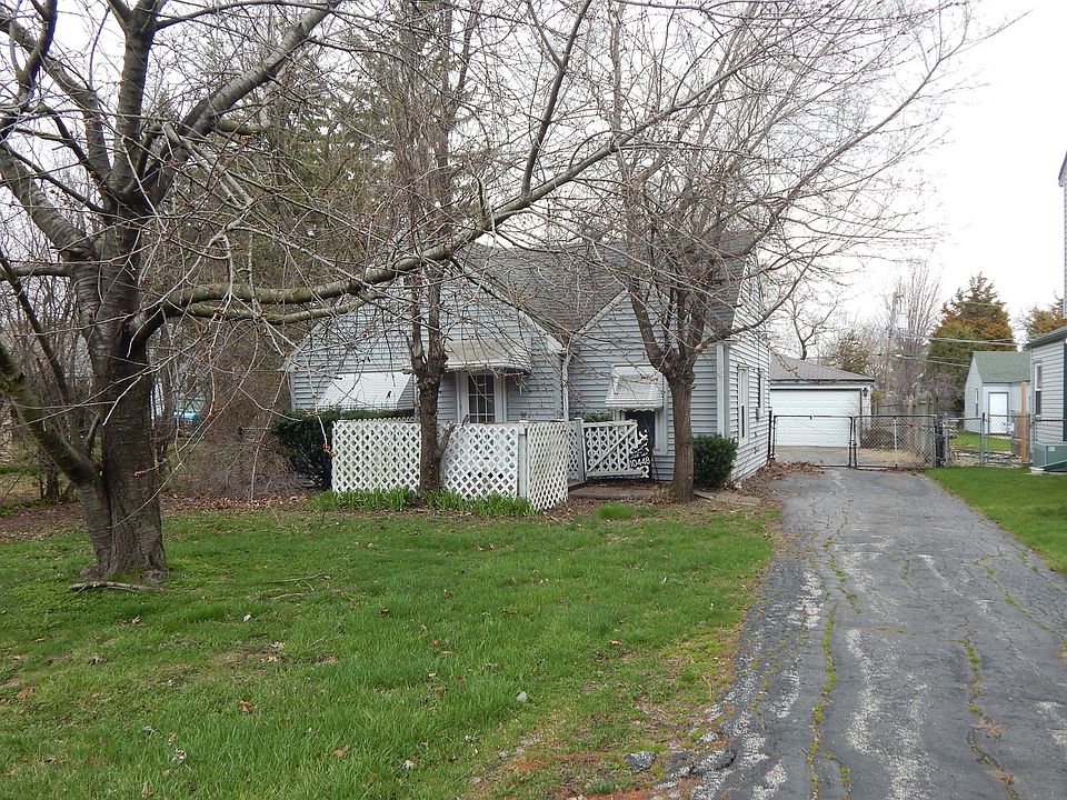 2nd image of 10448 W Medill Ave