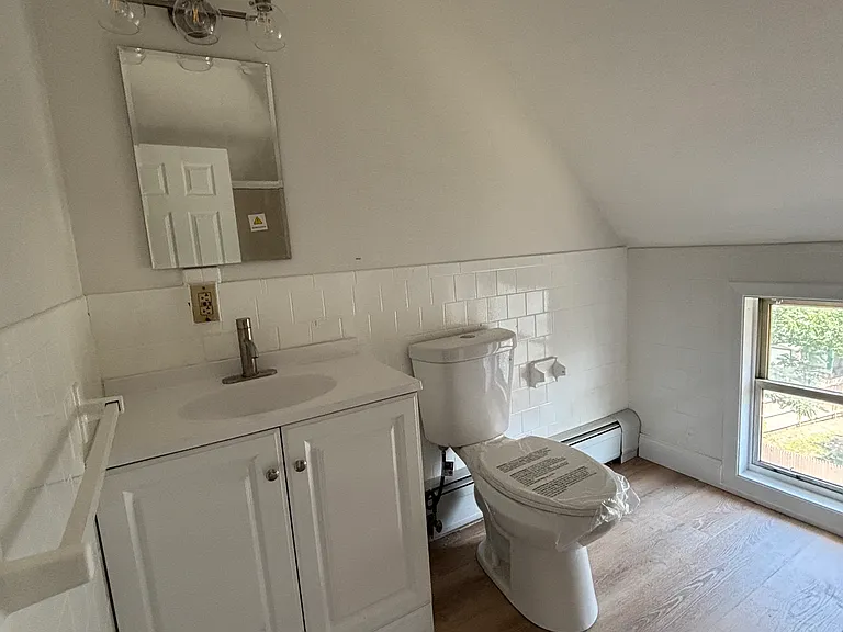 76 Beacon Ave #8 — Photo 2