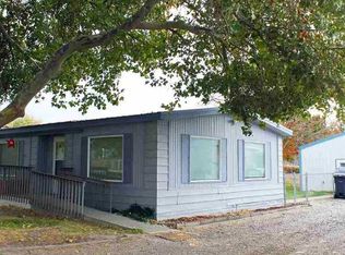 3901 W Windy Ln, Benton City, WA
