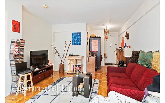Rented by Douglas Elliman | media 1