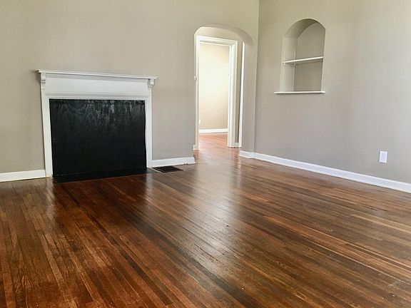 3rd image of 1873 Eddystone Ave