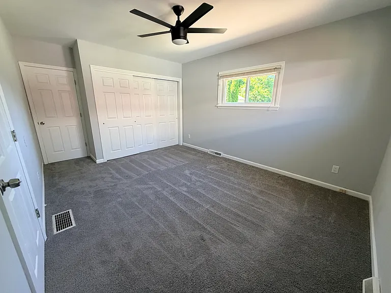 4912 Laurel Ave — Photo 13