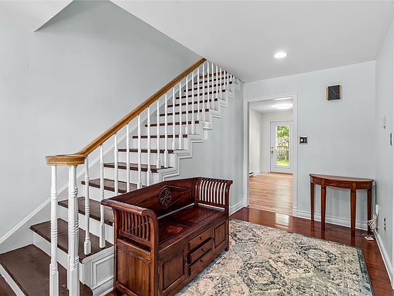5th image of 14 Bindon Place