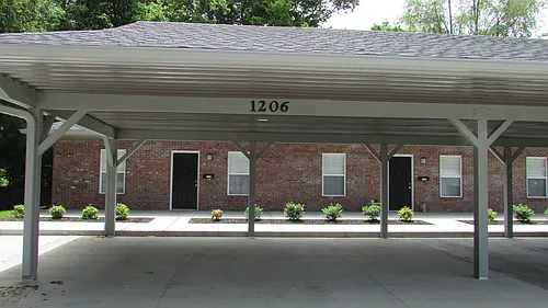 Barret, Greenleaf & The Elms & IIIC Properties Photo 1