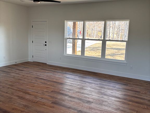 5th image of 25 Skipton Dr
