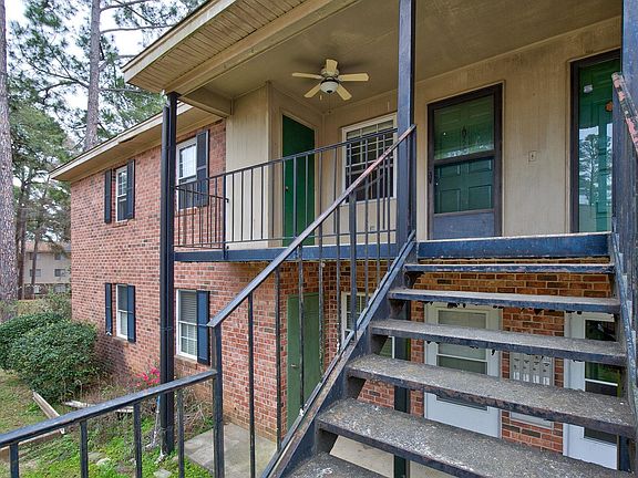 4th image of 528 Wimbledon Ct