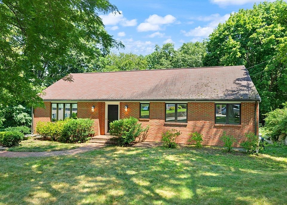 1st image of 24 Minihans Ln