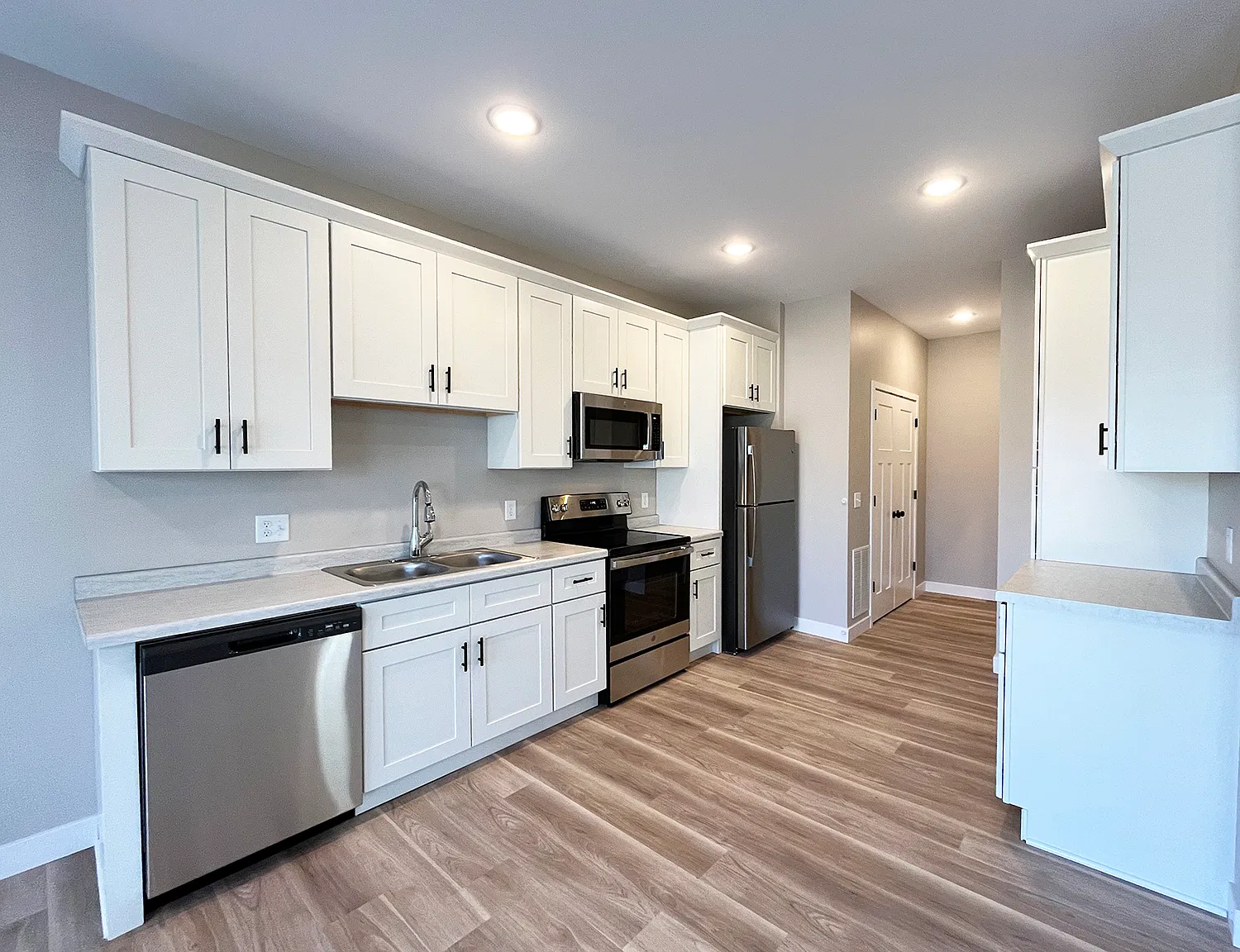Wolf Point Townhomes — Photo 1
