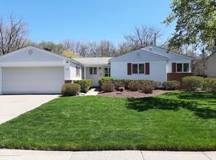 1738 Autumn Ln, Lansing, MI 48912