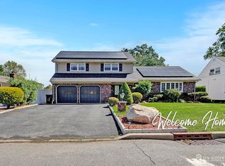 32 Kilfoyle Ave, Fords, NJ 08863