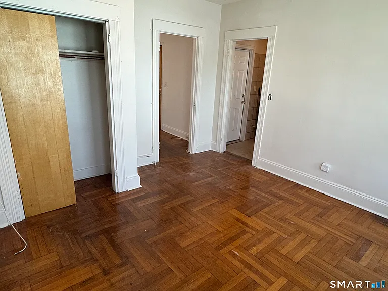631 Colorado Ave — Photo 8