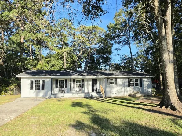831 Turkey Trot Dr, Thomasville, GA 31792