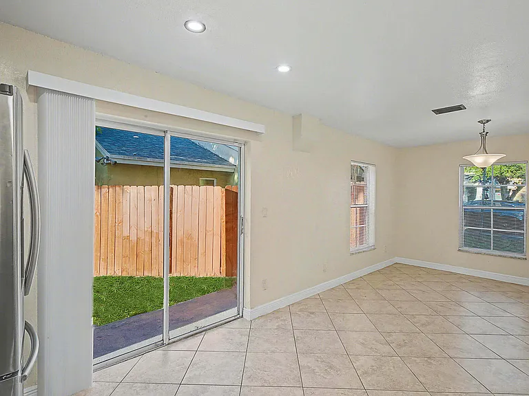 5789 Woodland Point Dr — Photo 25