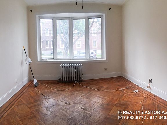5th image of 2079 45th St