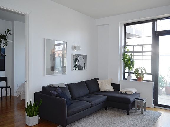 3rd image of 687 Driggs Ave APT 2H