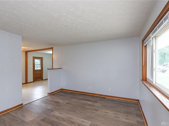 3rd image of 309 Lutz Dr