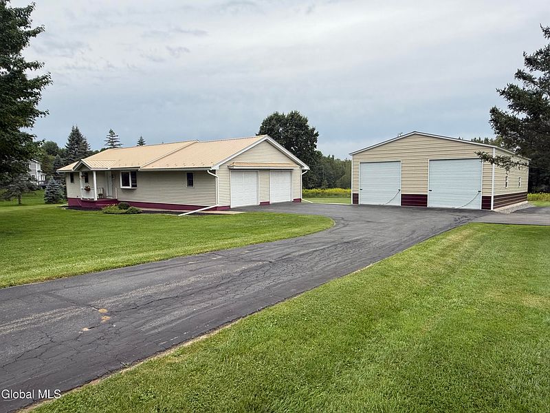 4th image of 337 Honeywell Corners Road